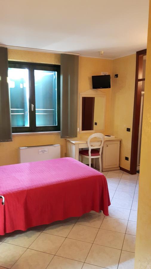 Hotel Armida Castenedolo Extérieur photo